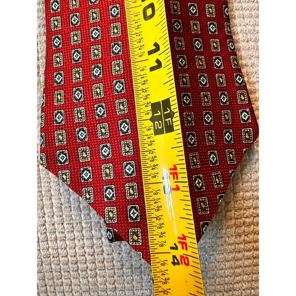Tommy Hilfiger Mens Silk Tie Red Foulard Geometric Crest Pattern Academia Preppy